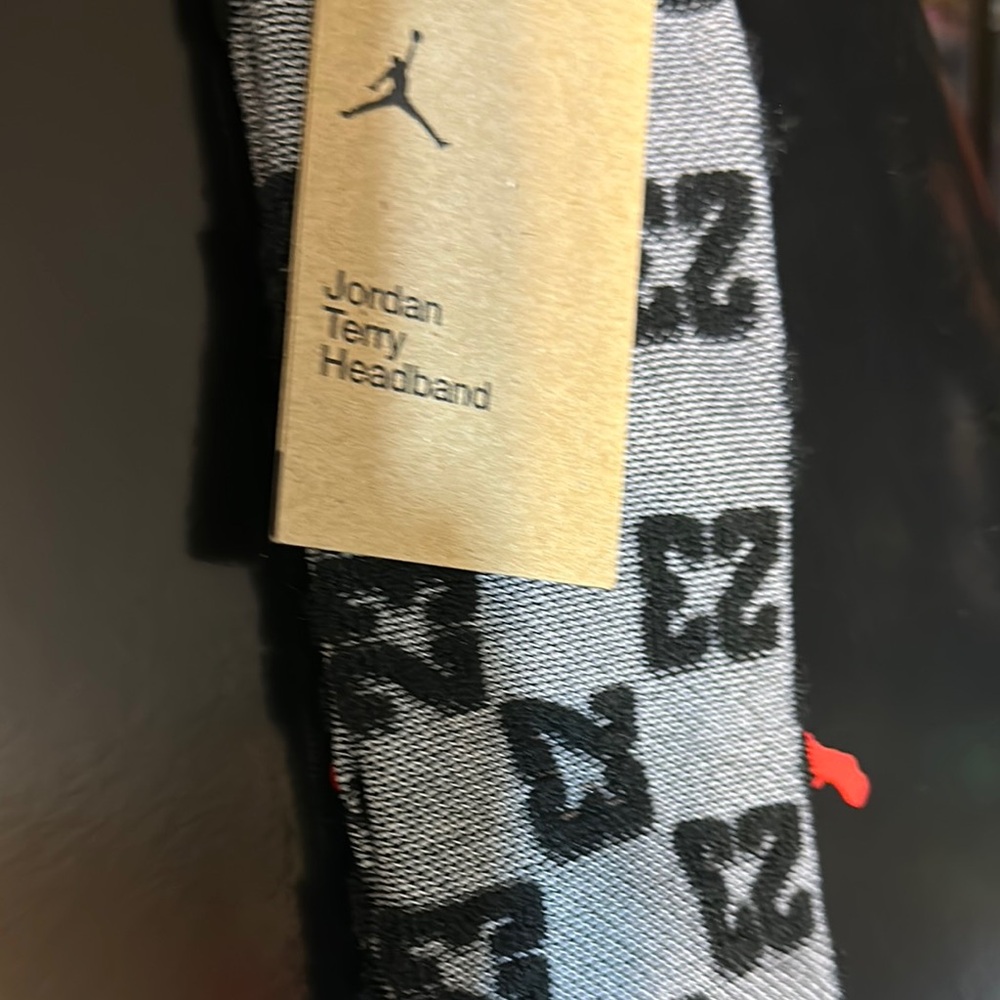 Jordan Terry Headband - Black and Gray